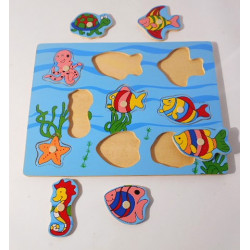 Puzzle poisson en bois
