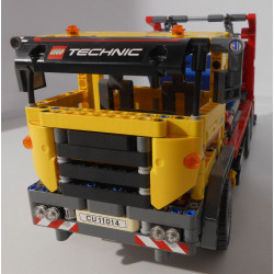 Lego TECHNIC - le camion conteneur - référence 42024