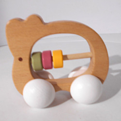 Hochet en bois lapin