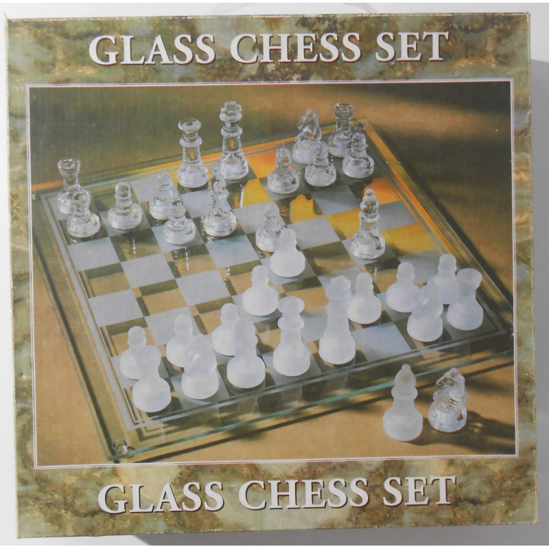 Jeu d'échec en verre