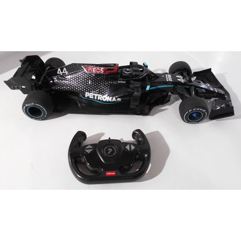 Voiture télécommandée - Mercedes AMG Petronas F1W11