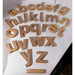 Lettres de l'alphabet en bois