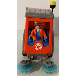 Agent avec balayeuse -...
