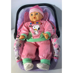 Poupée avec cosy