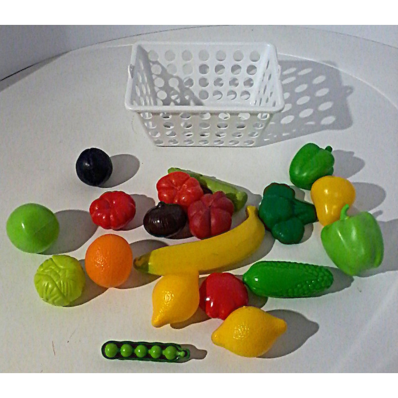 Lot fruits et légumes dans un panier