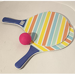 Jeu de raquettes de plage
