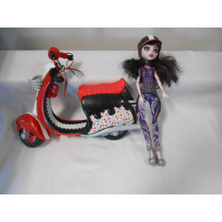 Scooter Monster High avec personnage