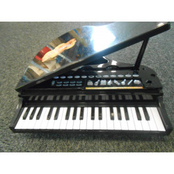 Imitation piano à queue