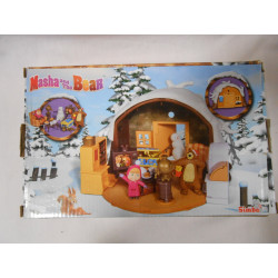 Maison Masha and the bear